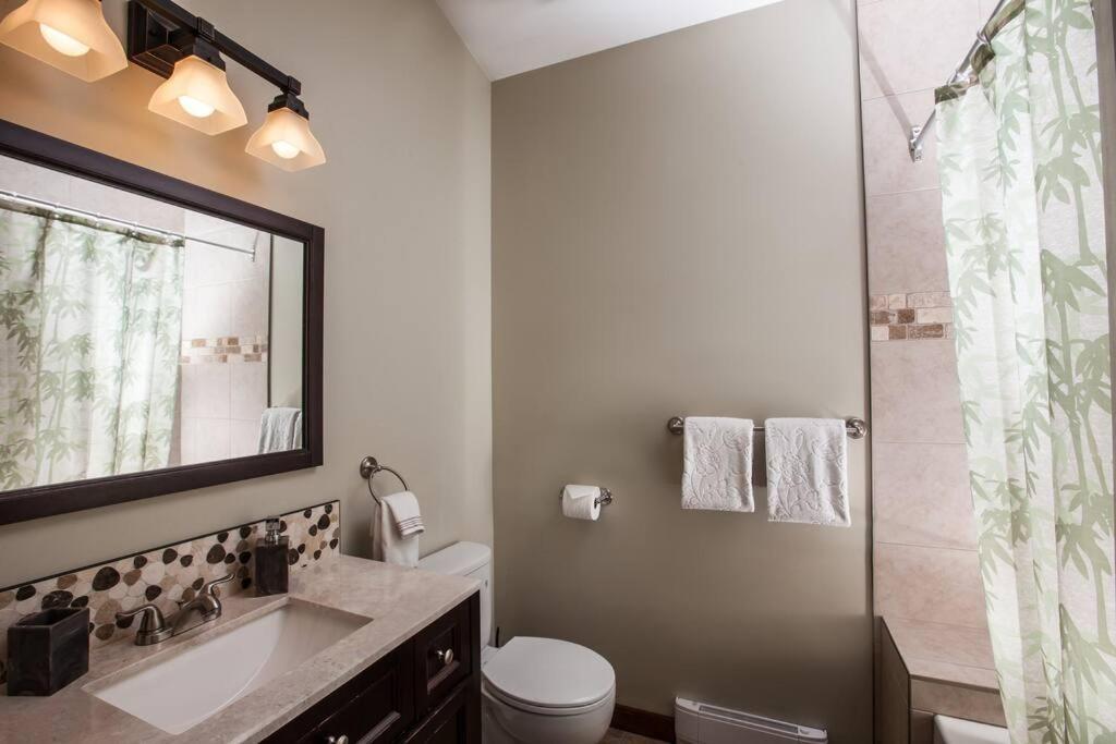 The Best 2 Bedrooms Suite In Revelstoke! Dış mekan fotoğraf